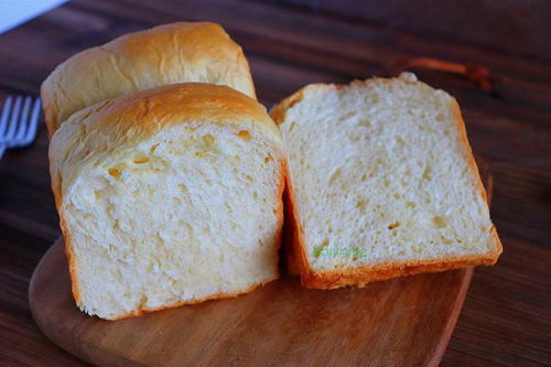 咸甜皆宜，蓬松香软 烘焙十年的家常吐司心得